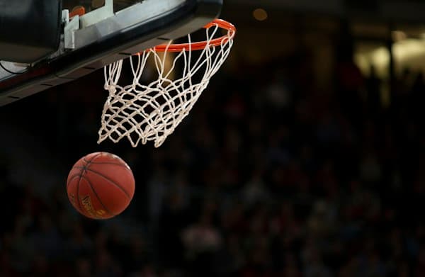 Un match de basketball pour illustrer une soirée sport