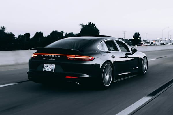 Une voiture pour illustrer une passion pour le sport automobile